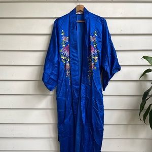 Vintage Chinese silk robe